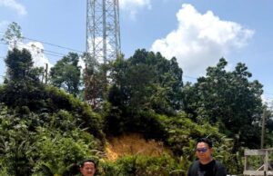 Anggota DPRD Barito Utara Tinjau Lokasi Tower Telkomsel di Desa Sikui, Area Dipasangi Garis Pembatas