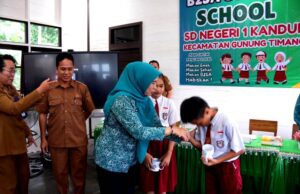 Ketua TP PKK Ajak Peserta Didik Membiasakan Konsumsi Pangan Lokal Bergizi Melalui Program B2SA Goes To School