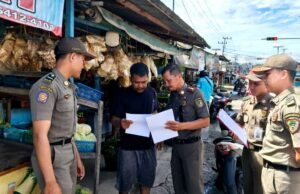 Satpol PP Barut Sosialisasikan Perda, Pedagang Minta Penegakan Aturan Tanpa Tebang Pilih