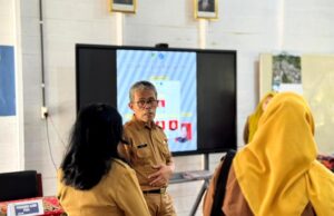 Kadisdik Barut Tinjau Sejumlah Sekolah Guna Pastikan Sarana dan Prasarana Pendidikan Berfungsi Optimal