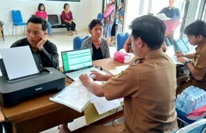 Dukcapil Barito Utara Jemput Bola di Gunung Purei, Bupati Dorong Layanan Adminduk Menjangkau Seluruh Kecamatan