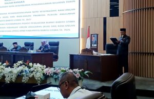 Tiga Proyek Jembatan Barut Dibiayai Bertahap Hingga 2029, DPRD dan Pemkab Teken Nota Kesepakatan